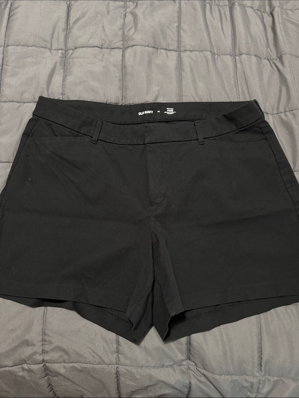 Old Navy Black High Rise Pixie Women's Shorts Secret Smooth Pockets Size 16
